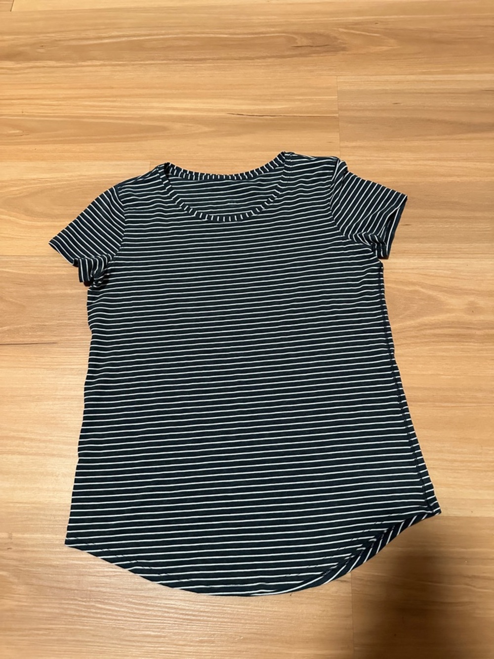 Striped Short-Sleeve Crewneck Top - Black and White